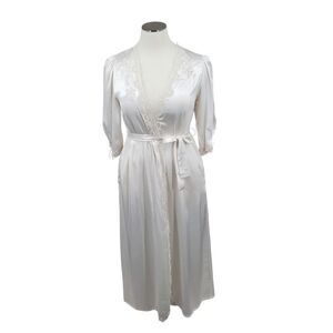 Sara Beth Vintage White Satin Floral Lace Trim Robe Coquette Girl Feminine